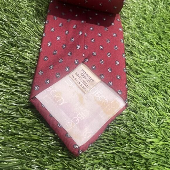 Liberty London Men's Vintage Silk Tie‎ Red Blue Flower Made in USA 3 X 58 - Picture 4 of 7